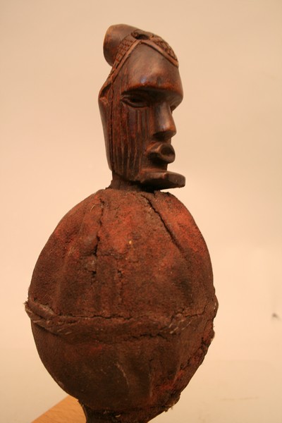 Teke(statue fétiche), d`afrique : Rép.démoncratique du Congo., statuette Teke(statue fétiche), masque ancien africain Teke(statue fétiche), art du Rép.démoncratique du Congo. - Art Africain, collection privées Belgique. Statue africaine de la tribu des Teke(statue fétiche), provenant du Rép.démoncratique du Congo., 1190/4443.statuette Teke,figure d